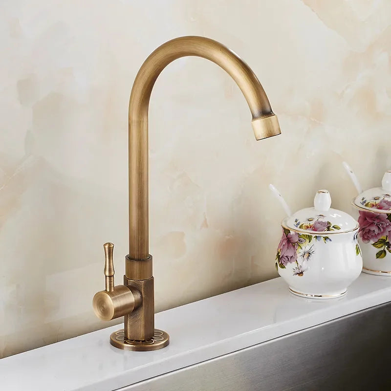 BronzeWelle: Retro Kitchen Faucet with Swan Neck – Antique Brass Design