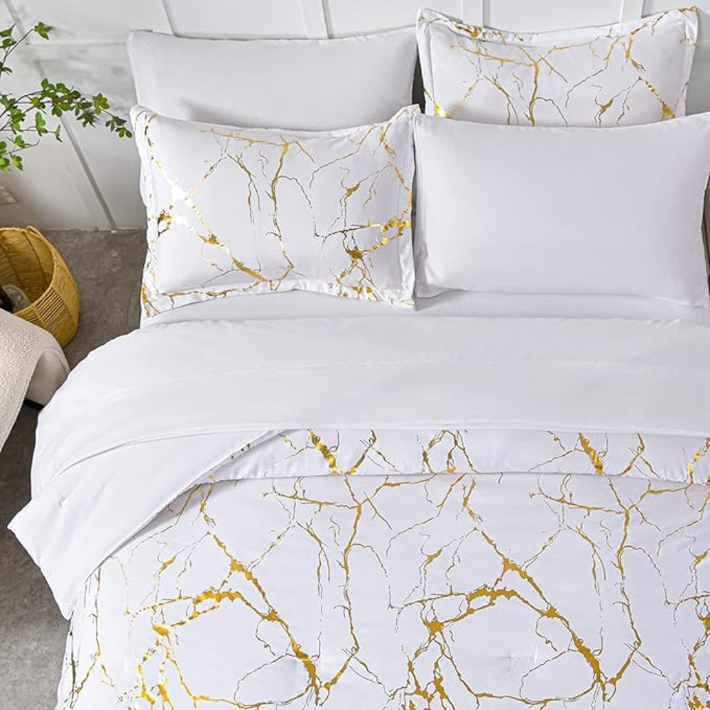 BronzoNacht: Stylish Duvet Cover Set – Breathable, Soft & Decorative with Bronze Accents in Marble Pattern