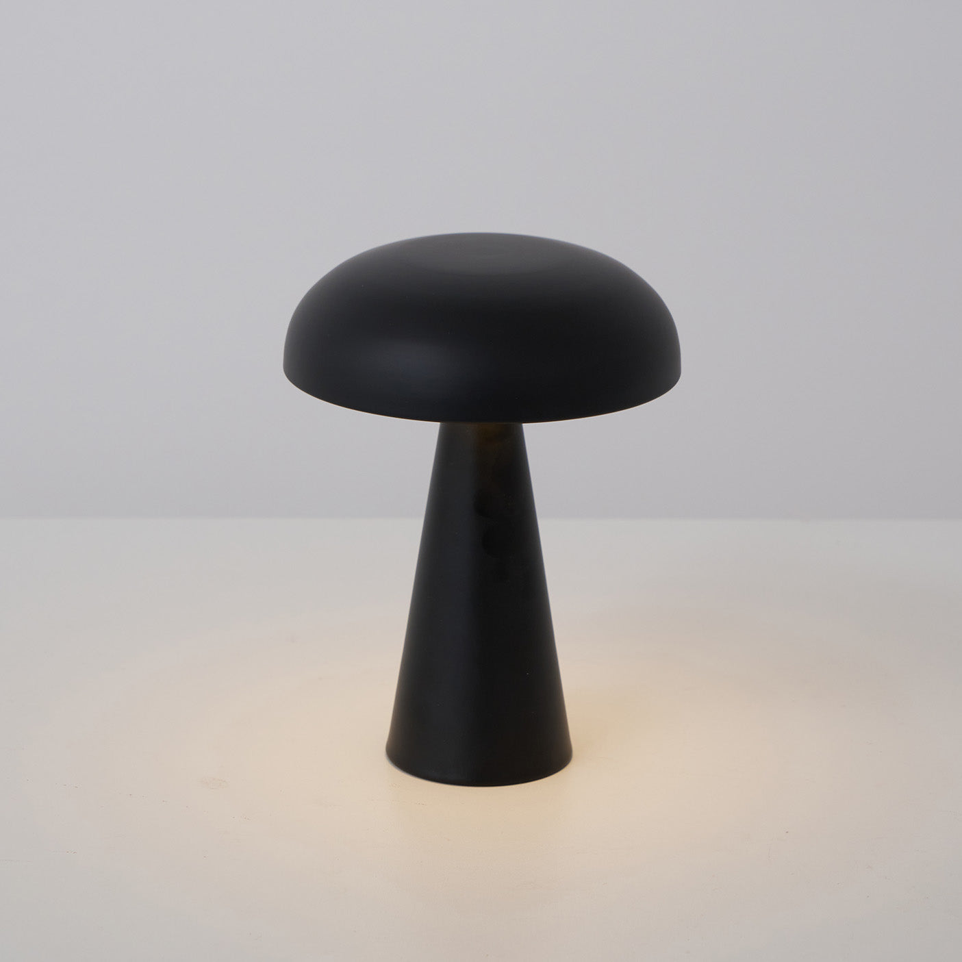 Como Cordless Table Lamp, Rechargeable