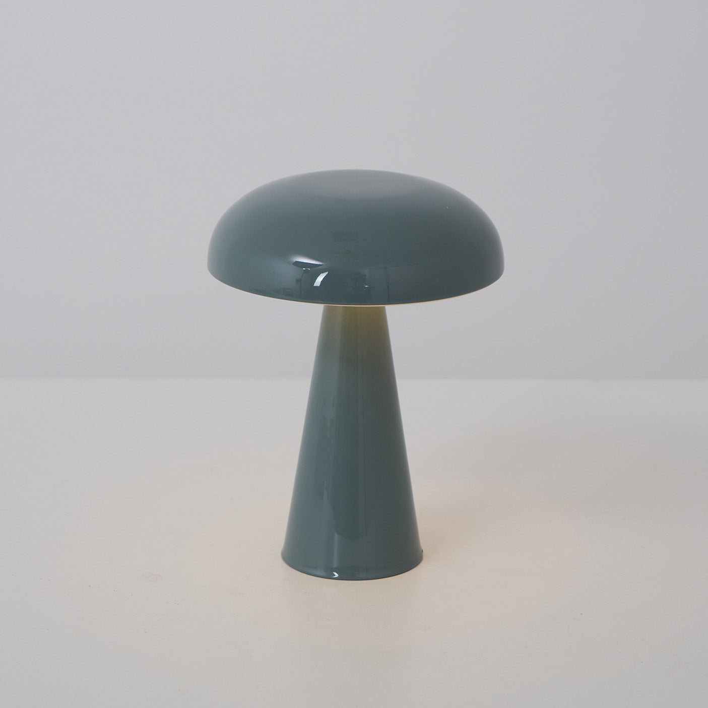 Como Cordless Table Lamp, Rechargeable