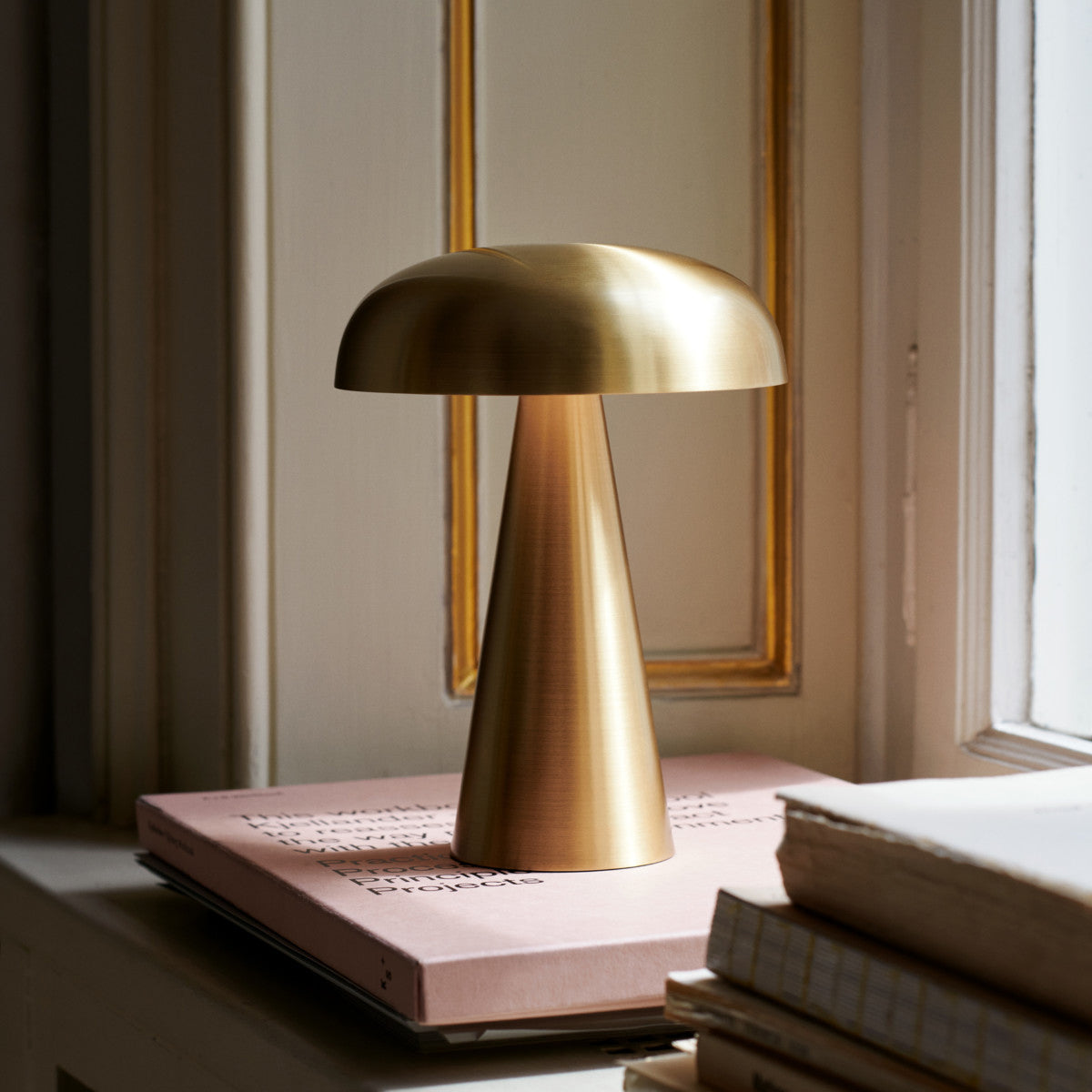 Como Cordless Table Lamp, Rechargeable