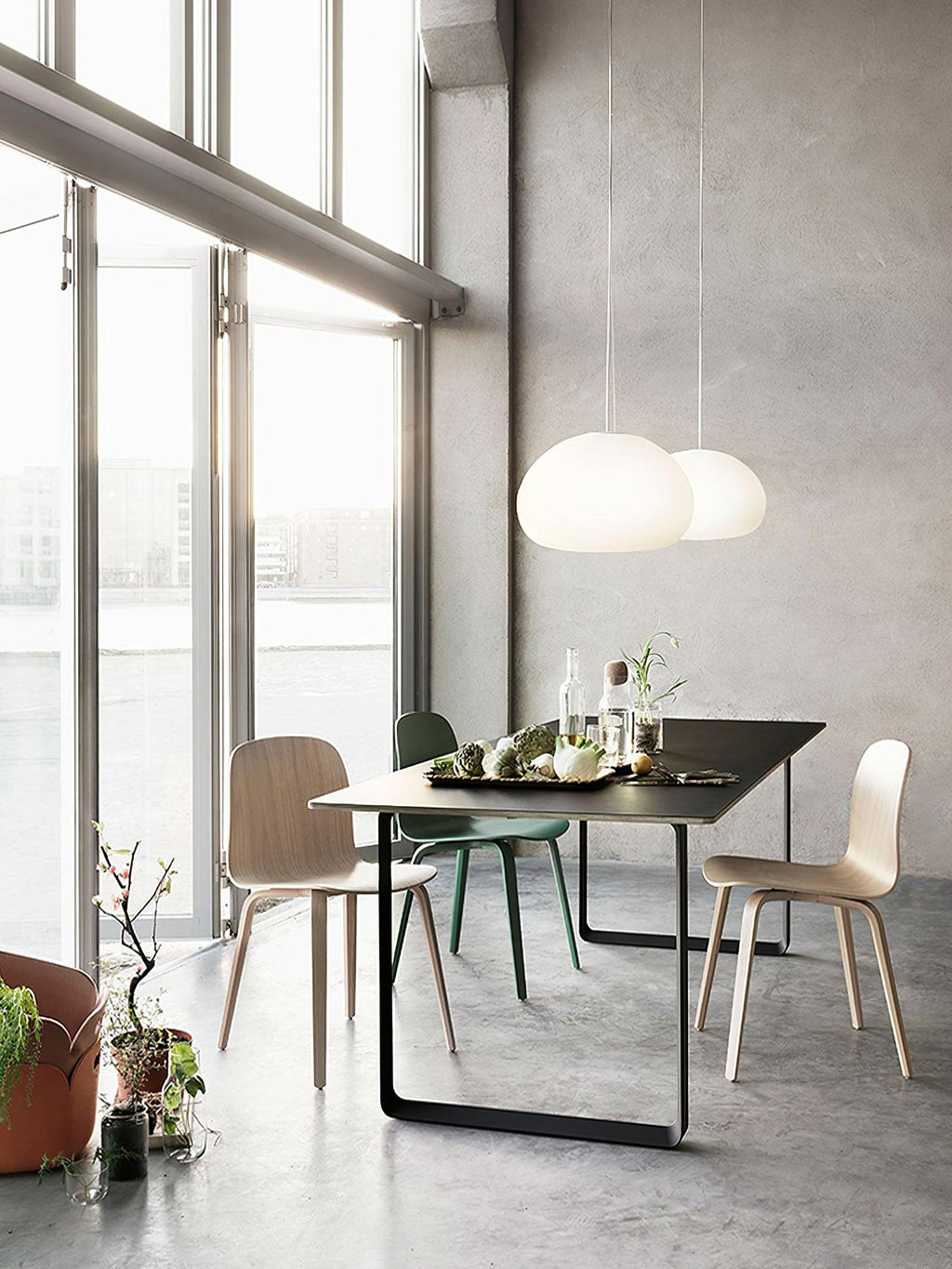 Bunelle: Pendant Light Made of Glass & Metal in a Soft Bun Shape – for Cozy Living Spaces