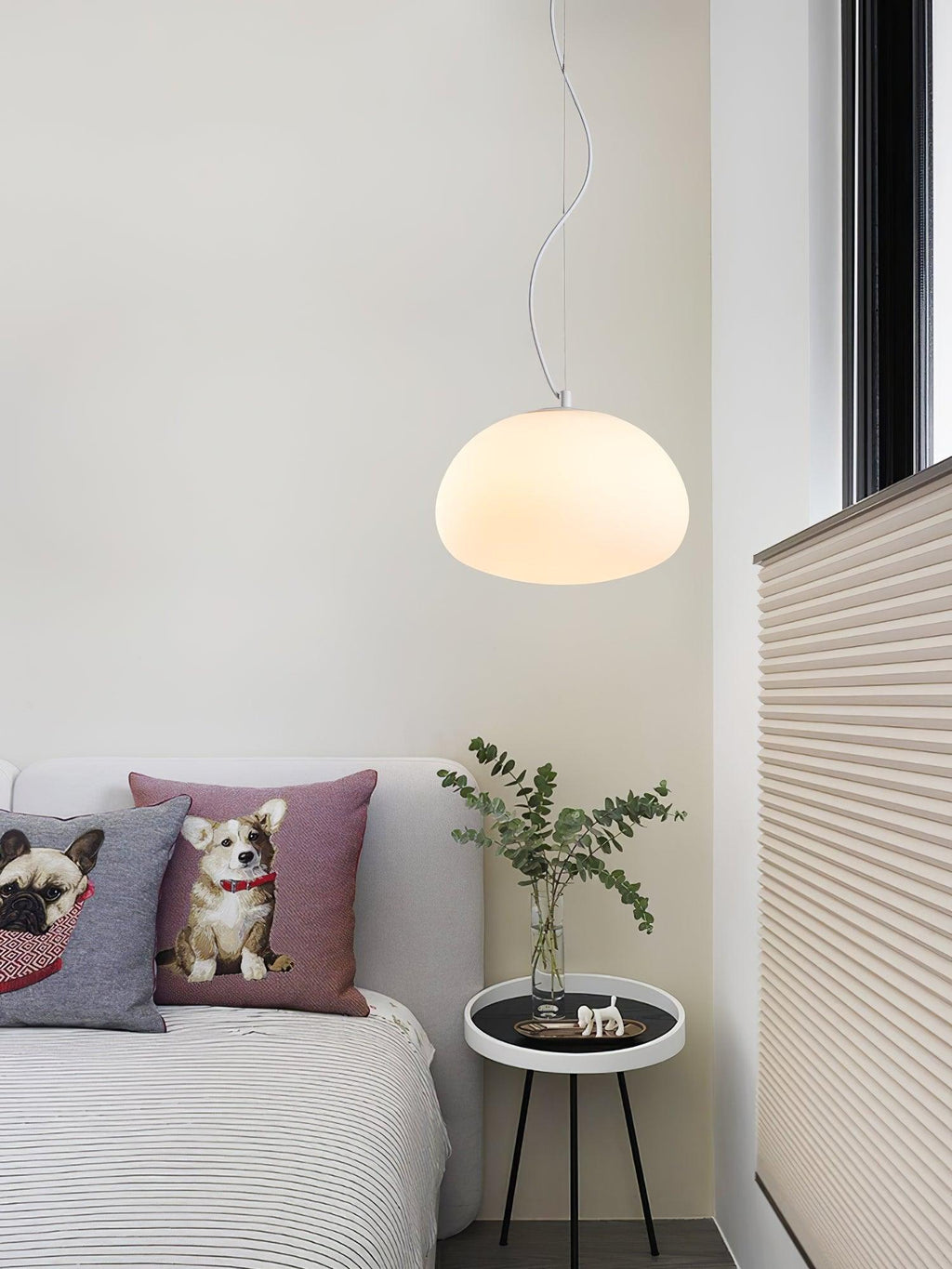 Bunelle: Pendant Light Made of Glass & Metal in a Soft Bun Shape – for Cozy Living Spaces