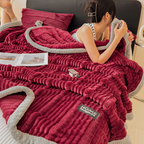 Cuddle – Warm Plush Winter Blanket for Bed & Couch