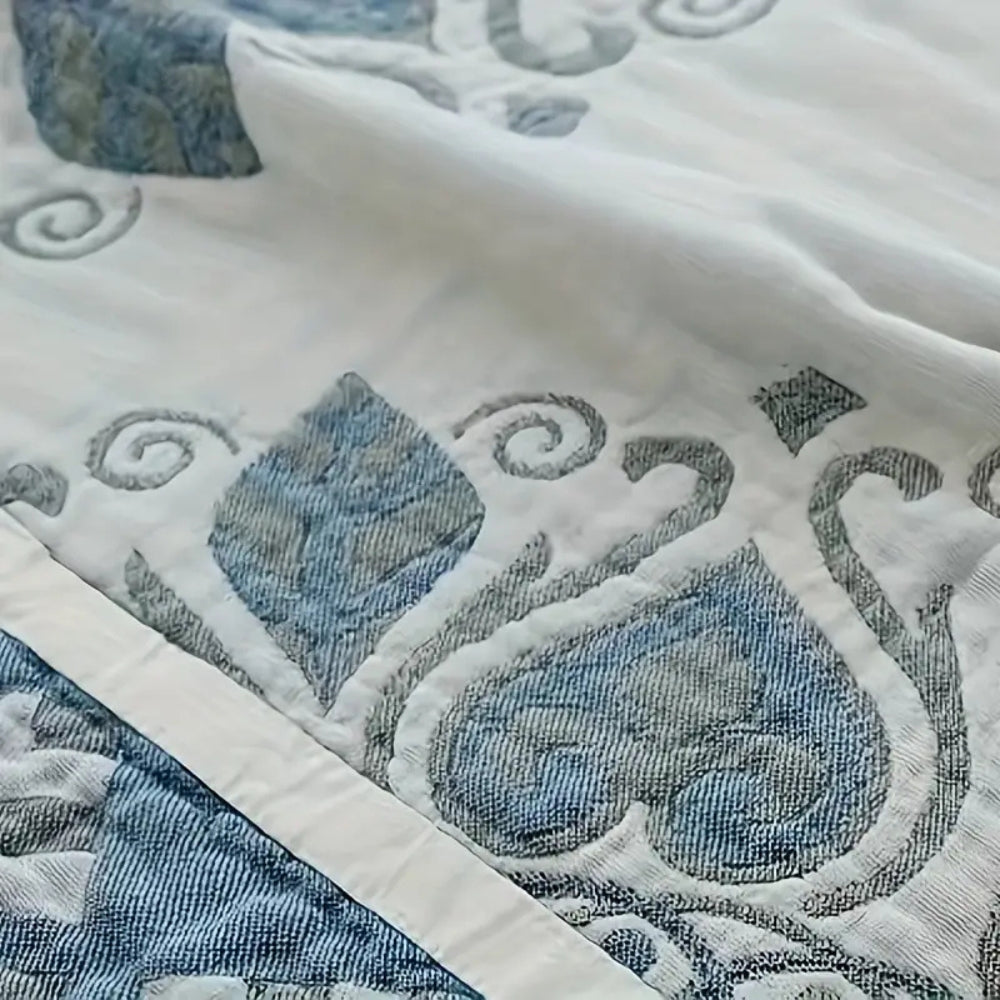 CalidaBloom: Cotton blankets in a stylish floral design with breathable muslin quality & cuddly lightness – for sofa & bed