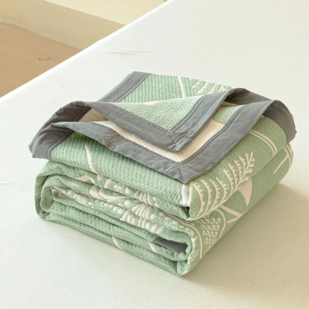CalmaLuft: Cotton blankets in a stylish floral pattern with airy cotton quality & elegant lightness – for living room & bedroom