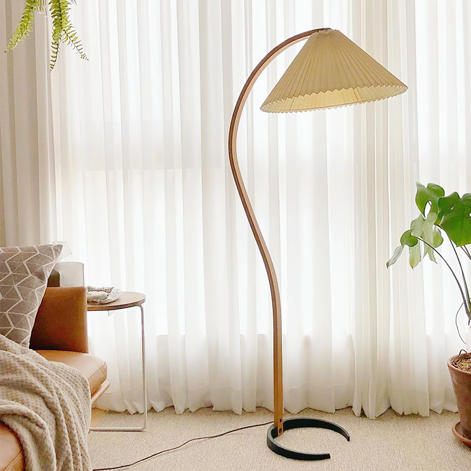 Caprani Floor Lamp