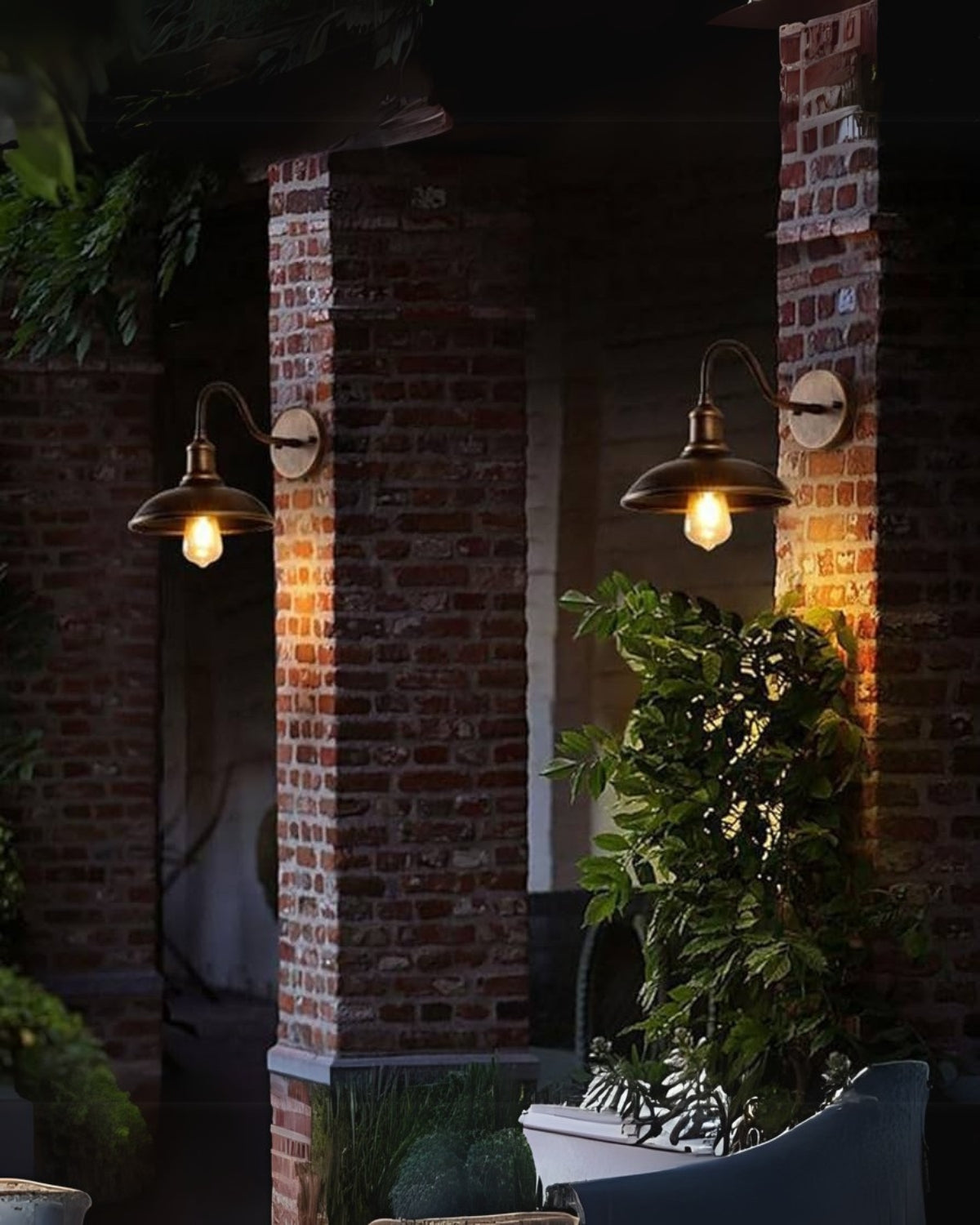 CarréNoir: Modern Outdoor Wall Light Made of Aluminum with Square Frame & Warm White LED Light – for Facade & Garden