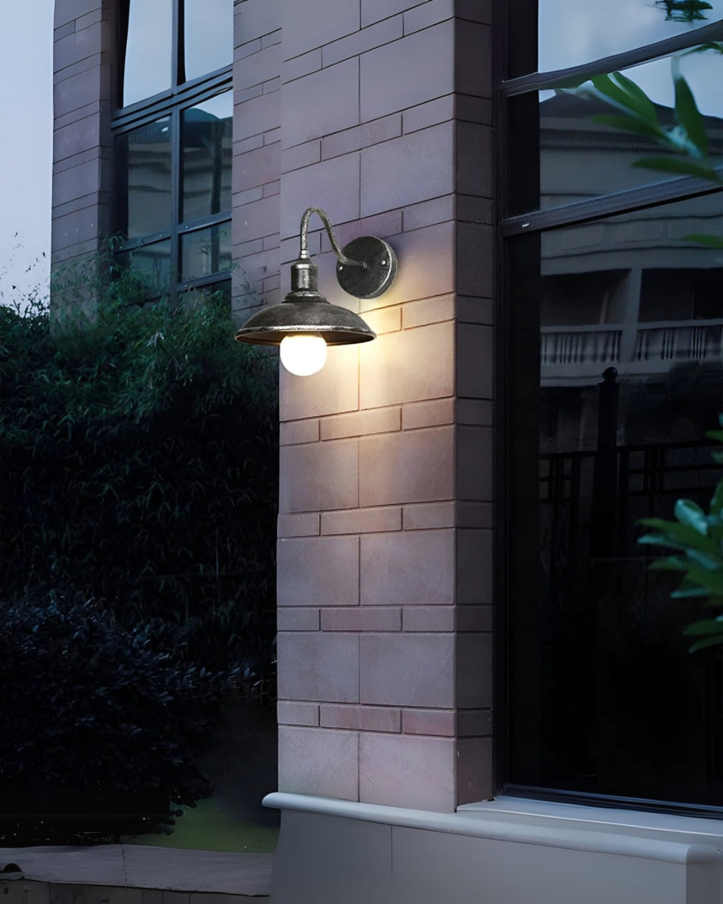 CarréNoir: Modern Outdoor Wall Light Made of Aluminum with Square Frame & Warm White LED Light – for Facade & Garden