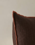 Cleo Linen Pillow | Contrast Piping, Two-Tone Design