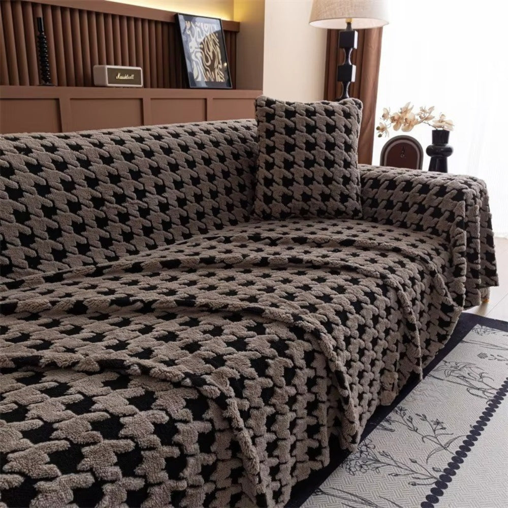 CavalliLoom: Elegant Microfiber Couch Cover with Houndstooth Design & Protective Function – for Sofa & Living Area