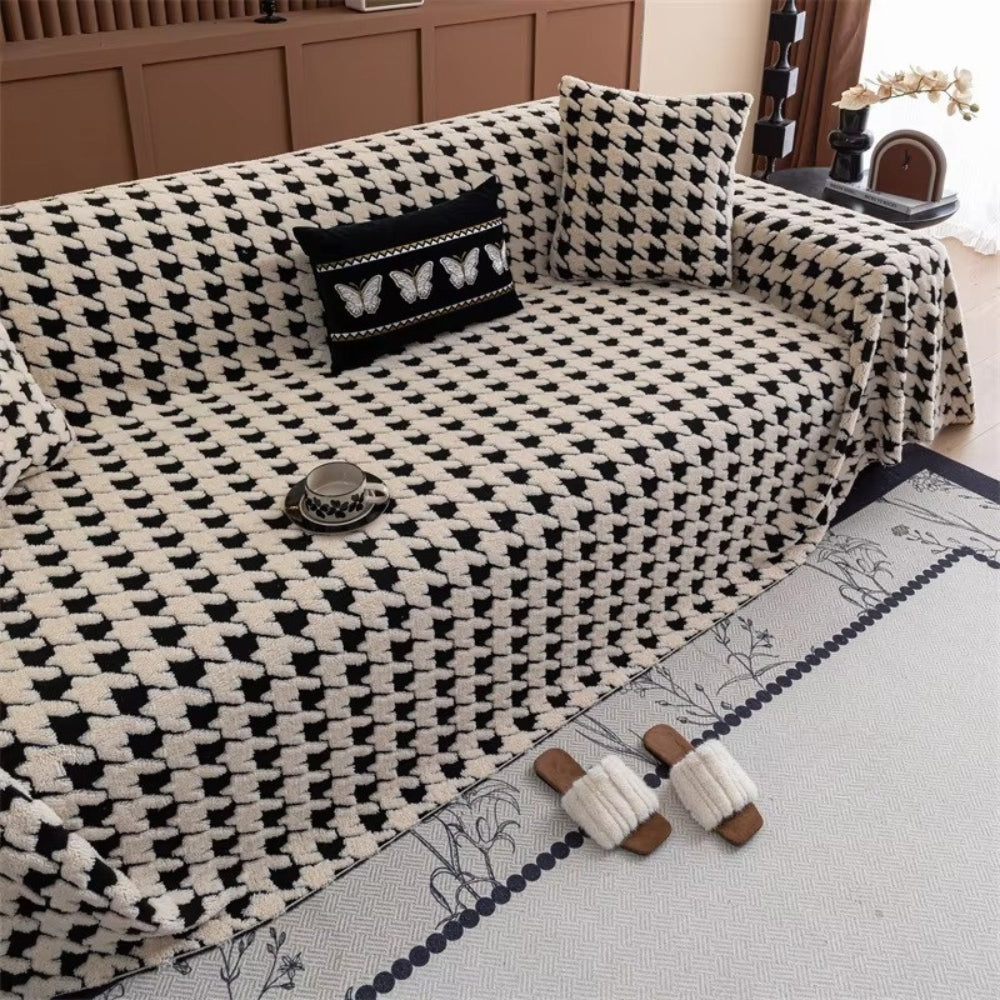 CavalliLoom: Elegant Microfiber Couch Cover with Houndstooth Design & Protective Function – for Sofa & Living Area
