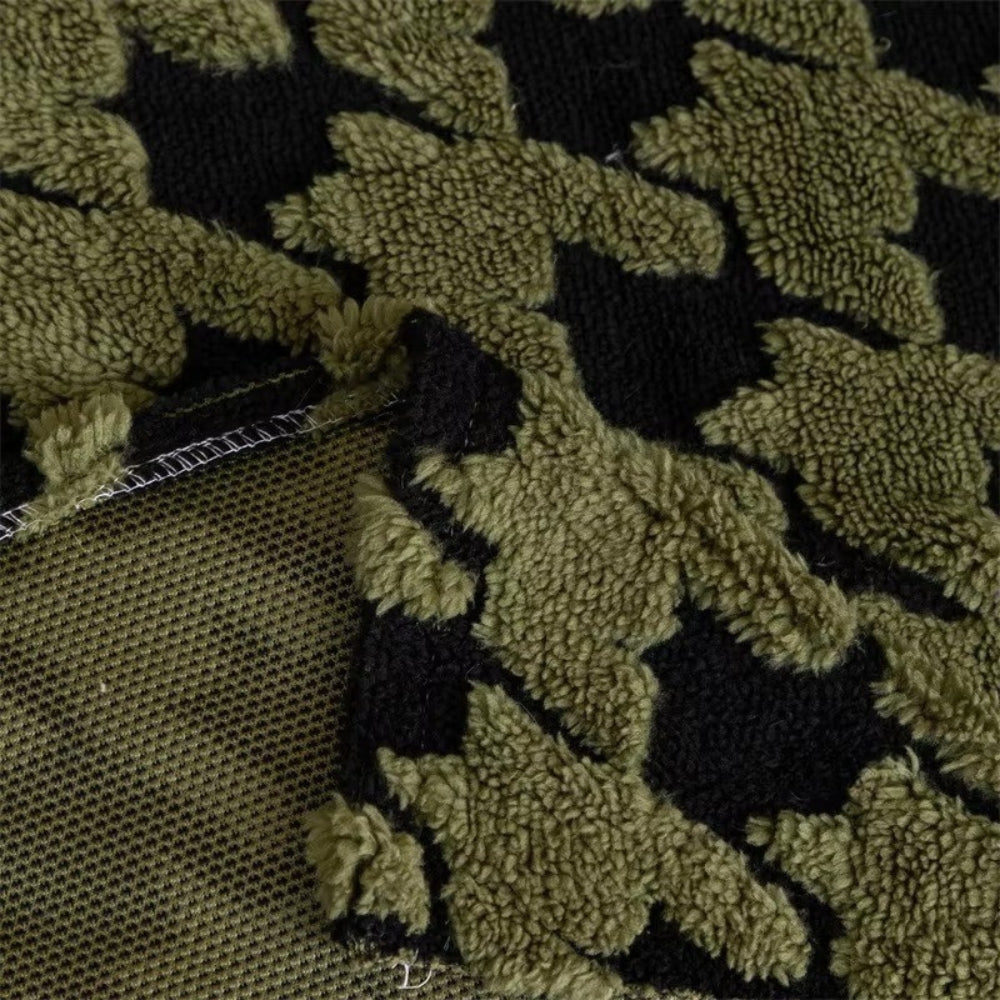 CavalliLoom: Elegant Microfiber Couch Cover with Houndstooth Design & Protective Function – for Sofa & Living Area