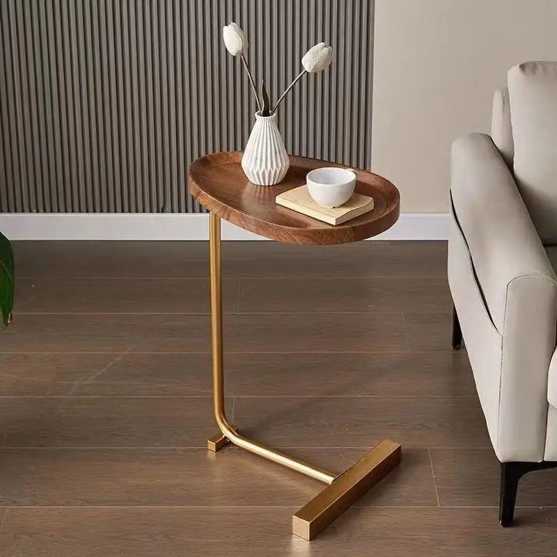 CaviraSchlau: C-shaped side table with compact size & flexible use – for sofa & bed