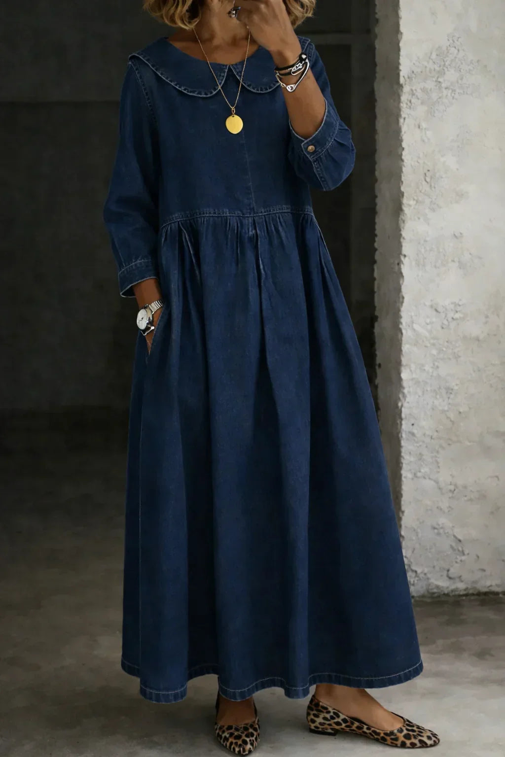 Effortless Maxi Dress for Women Round-Collar Long-Sleeve