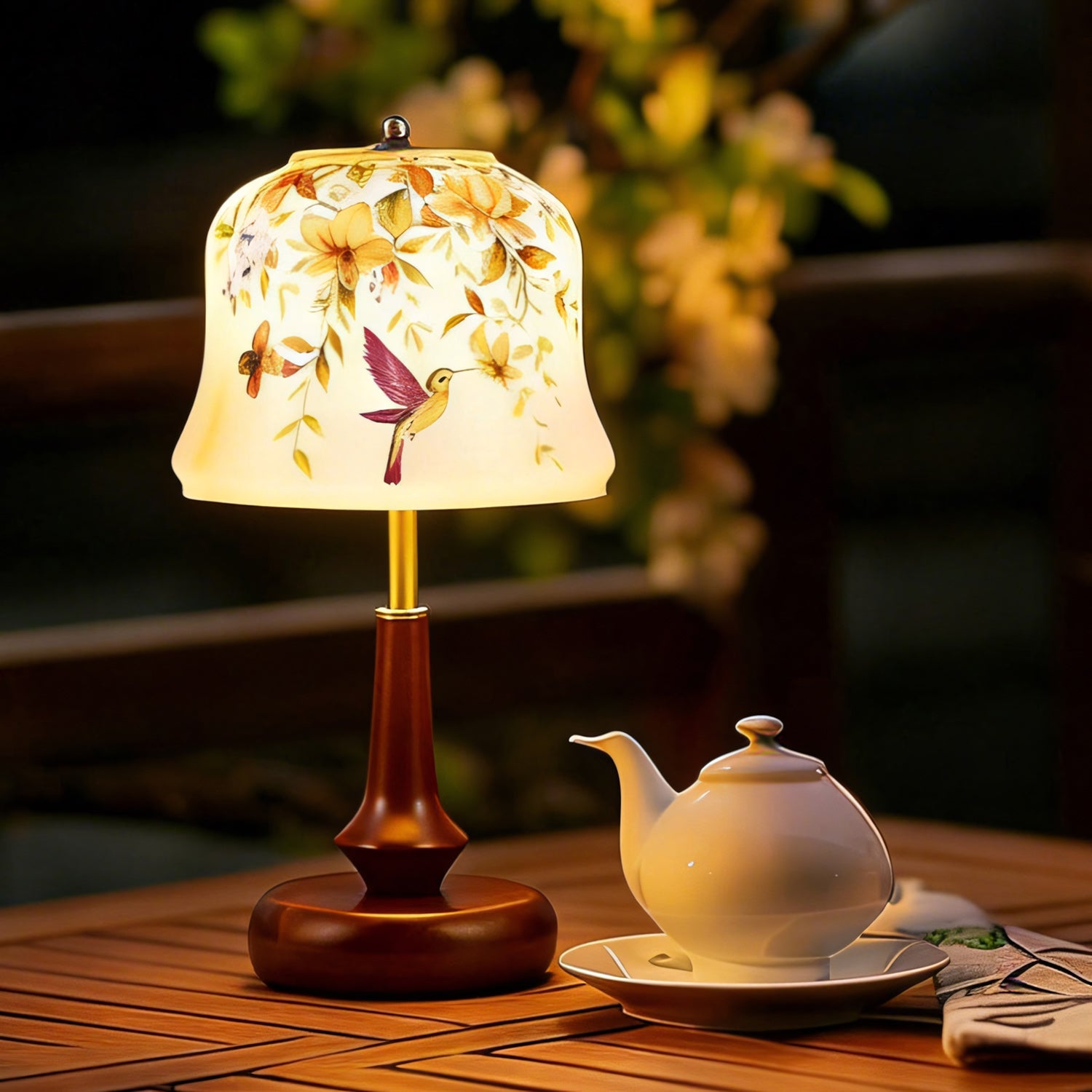 Chatsworth Hummingbird Glass Shade Table Lamp