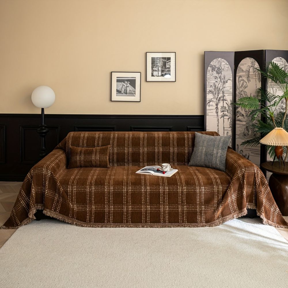 ChesterFeld: Checkered Sofa Throw in Chenille with Tassels – for Living Room & Couch