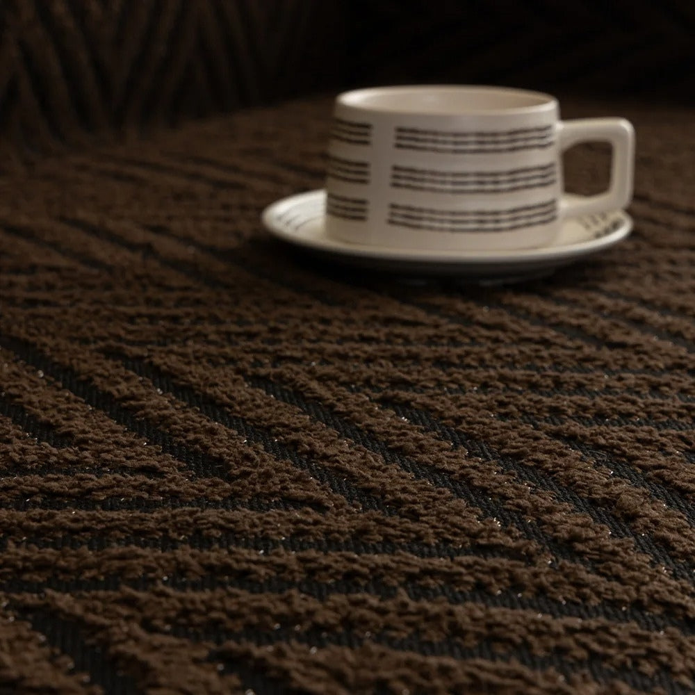 ChevronHaus: Sofa Throw in Herringbone Design with Decorative Tassels – for Living Room & Couch