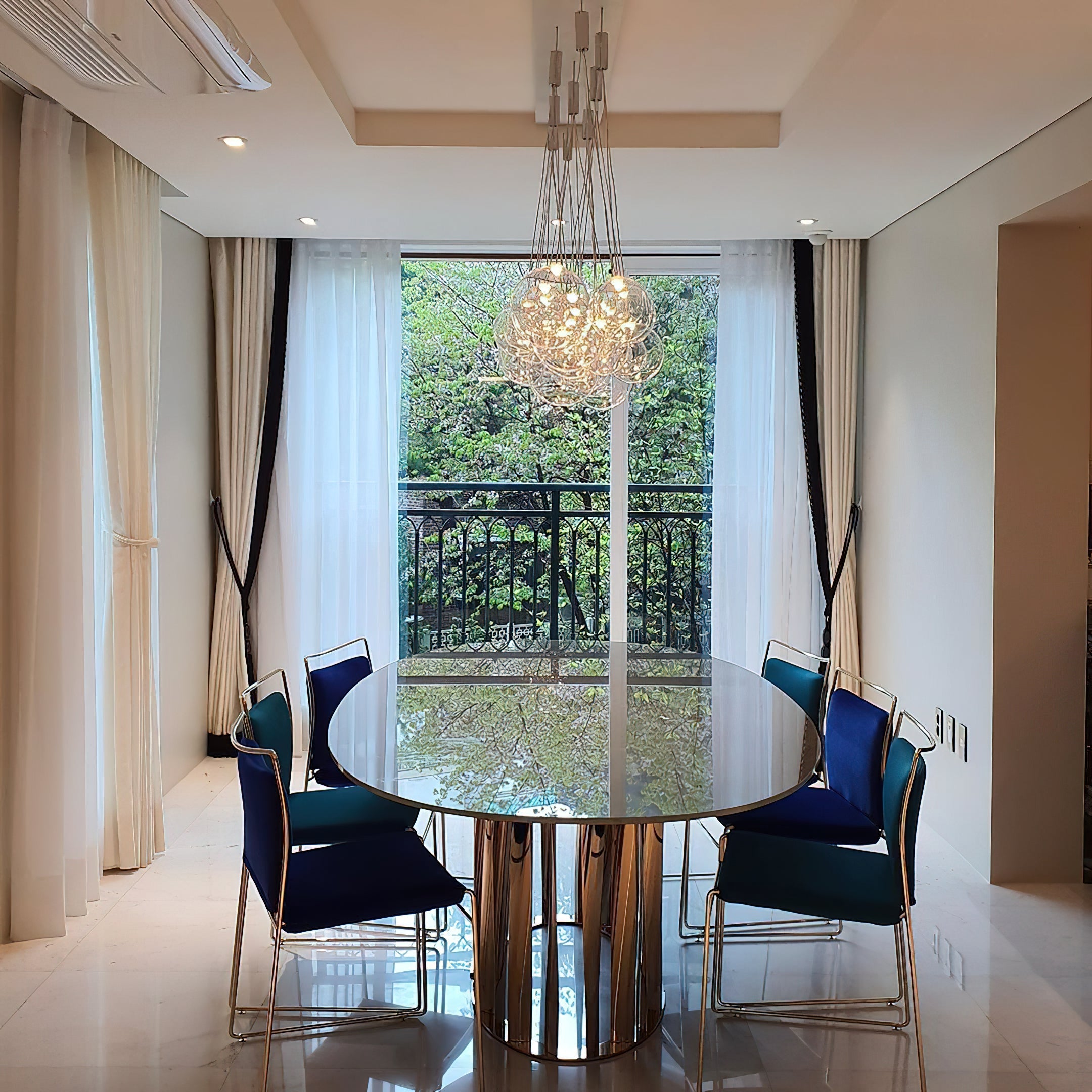 Cluster Bubble Glass Pendant Light