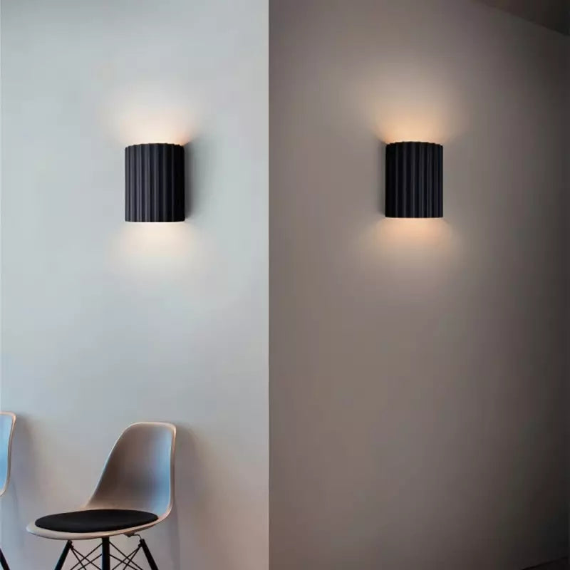 ColoraGlow: Round LED Wall Light – Modern Color Accent Lamp for Bedrooms & Children's Rooms