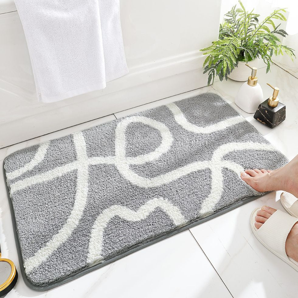 Colorful Absorbent Bath Mat with Anti-Slip Base – Plush Quick-Dry Bathroom Mat for Comfort and Safety