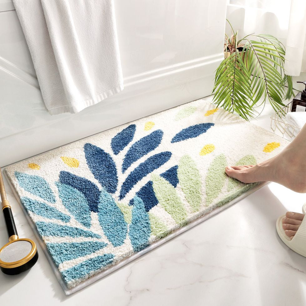 Colorful Absorbent Bath Mat with Anti-Slip Base – Plush Quick-Dry Bathroom Mat for Comfort and Safety