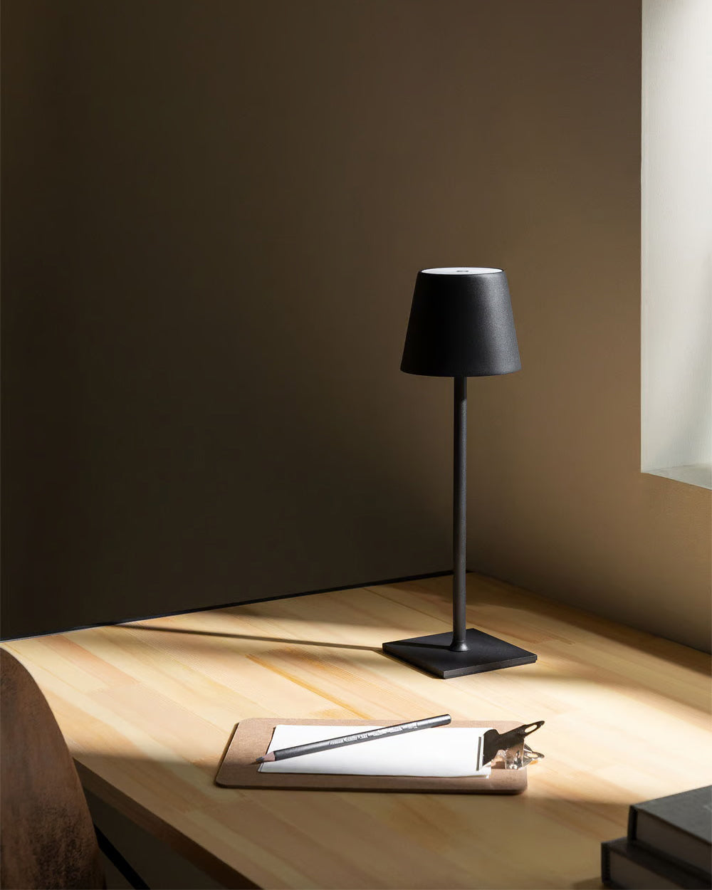Cordless Rechargeable LED Accent Table Lamp