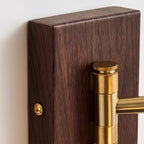 Celevon – Crescent Wall Lamp