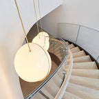 Lira Hanglamp | Acryl met Messing Accenten, Verstelbare Kabel