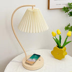 Vaelora – Pleated Table Lamp with Timeless Grace