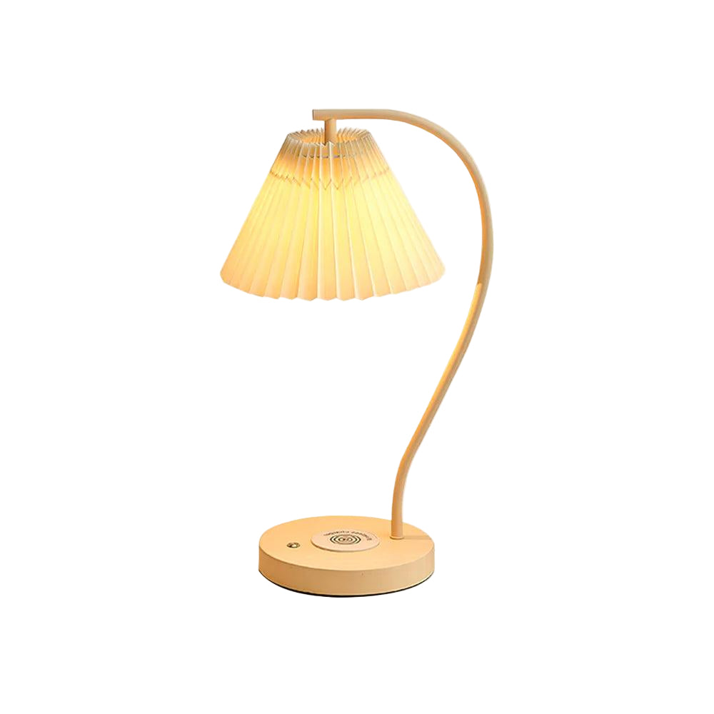 Vaelora – Pleated Table Lamp with Timeless Grace