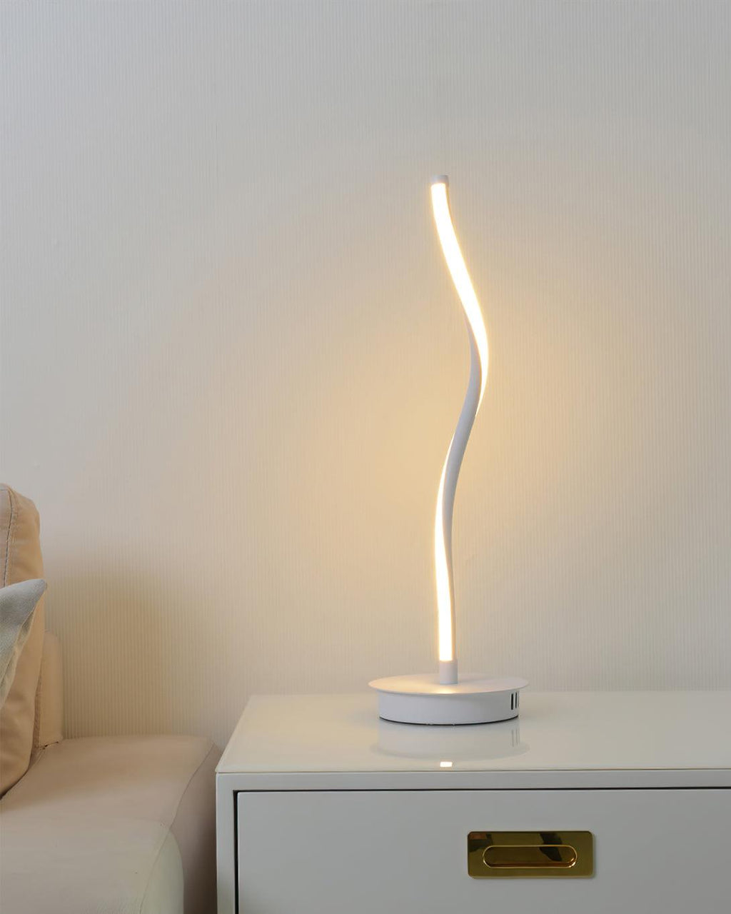 Curved Line LED Table Lamp