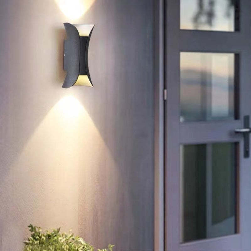 Curvion: Curved LED Outdoor Wall Light – Weatherproof Wall Lamp for Garden & Terrace