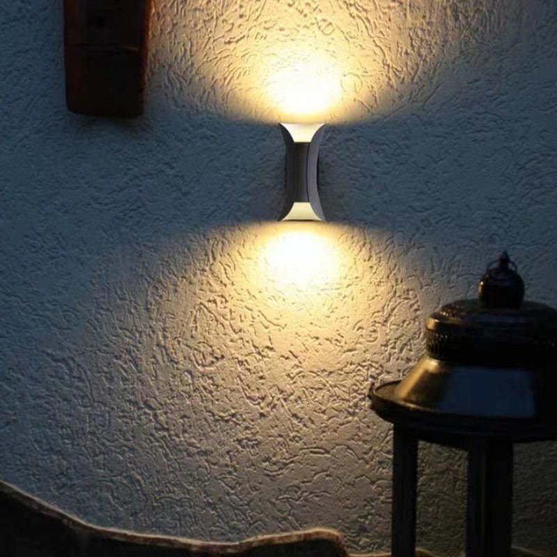 Curvion: Curved LED Outdoor Wall Light – Weatherproof Wall Lamp for Garden & Terrace
