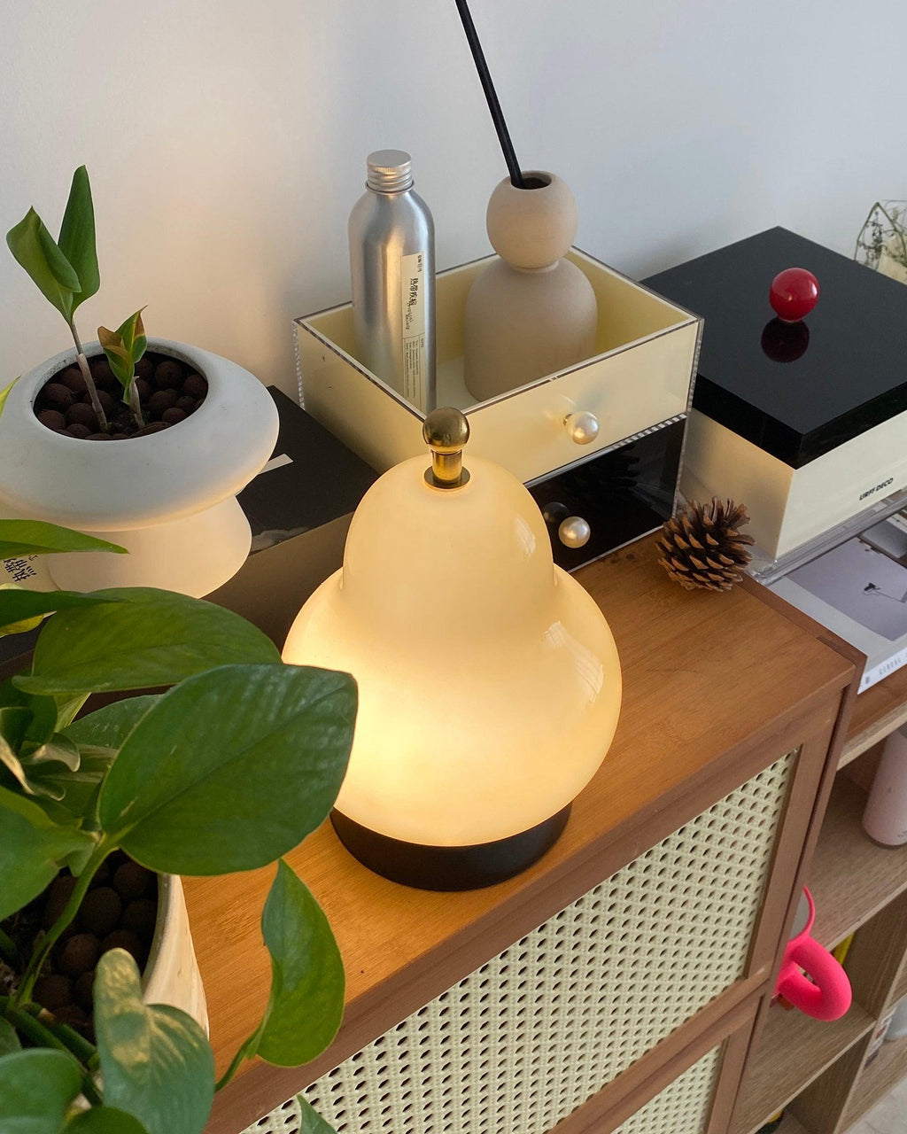 Pear Cordless Table Lamp, Rechargeable