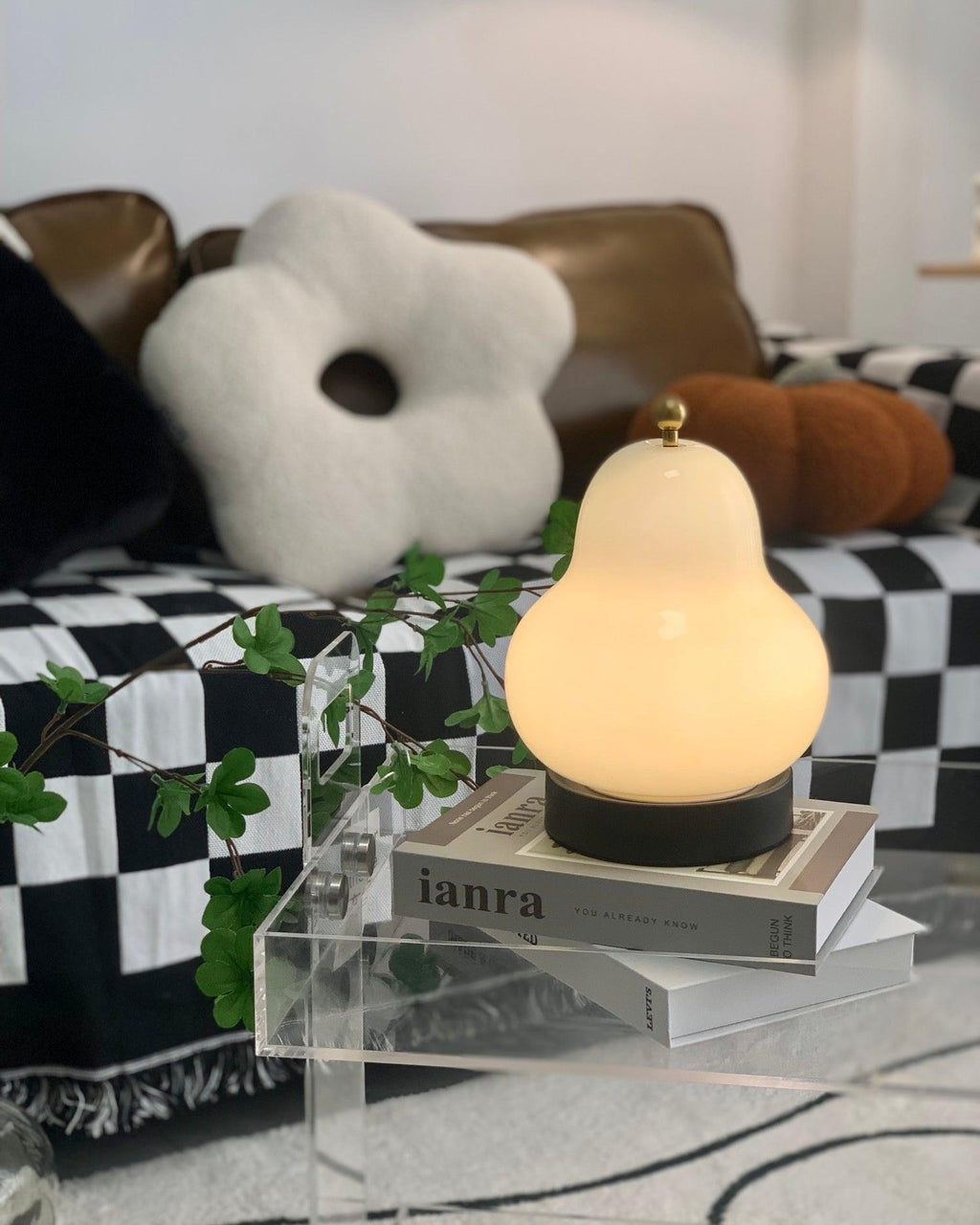 Pear Cordless Table Lamp, Rechargeable