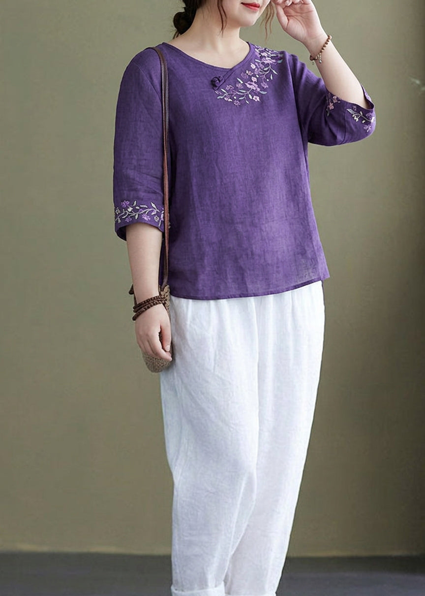 Comfortable Blouse for Women Round-Neck Embroidered Half-Sleeve