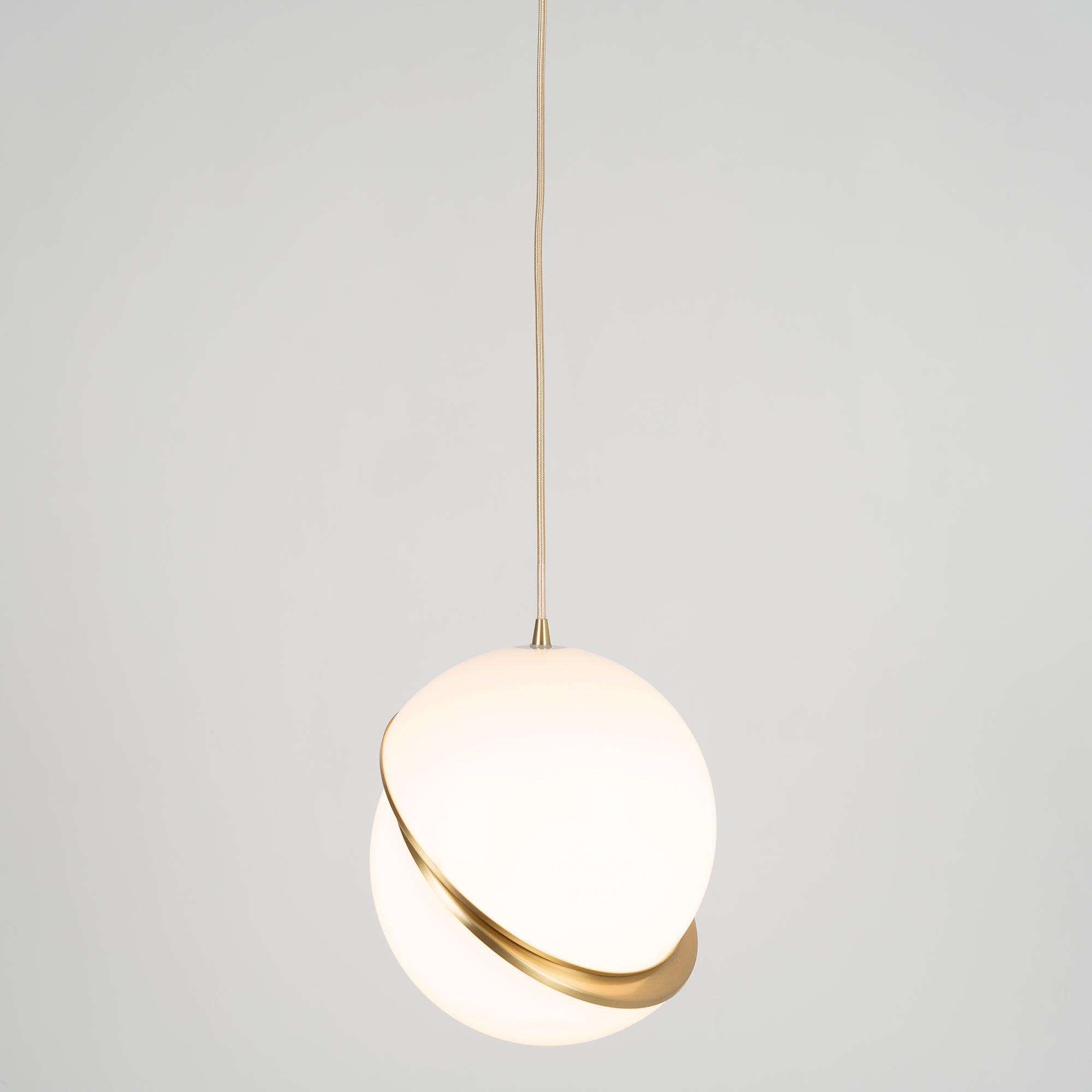Lira Hanglamp | Acryl met Messing Accenten, Verstelbare Kabel