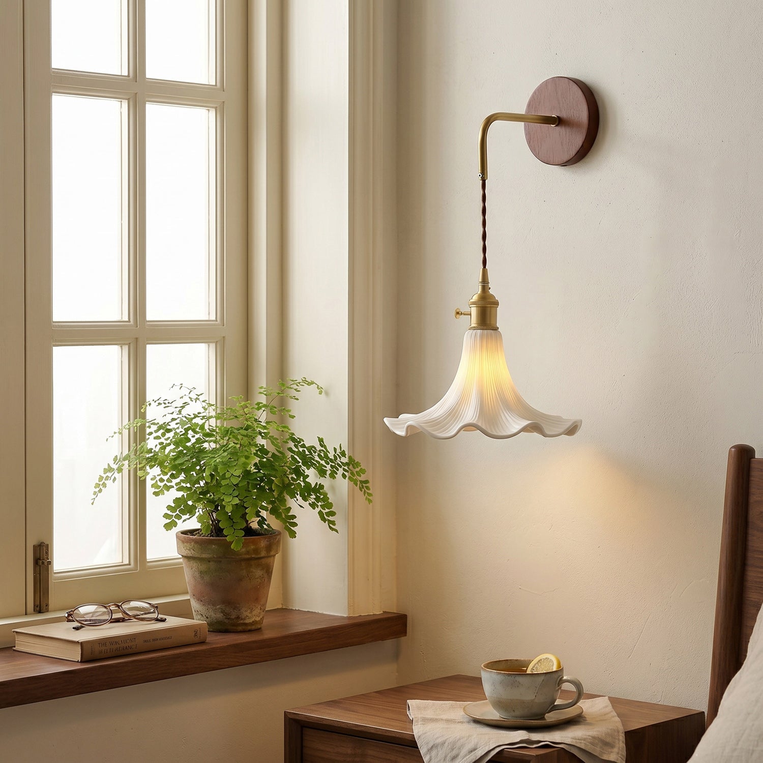Scalloped Ceramic Drop Wall Sconce