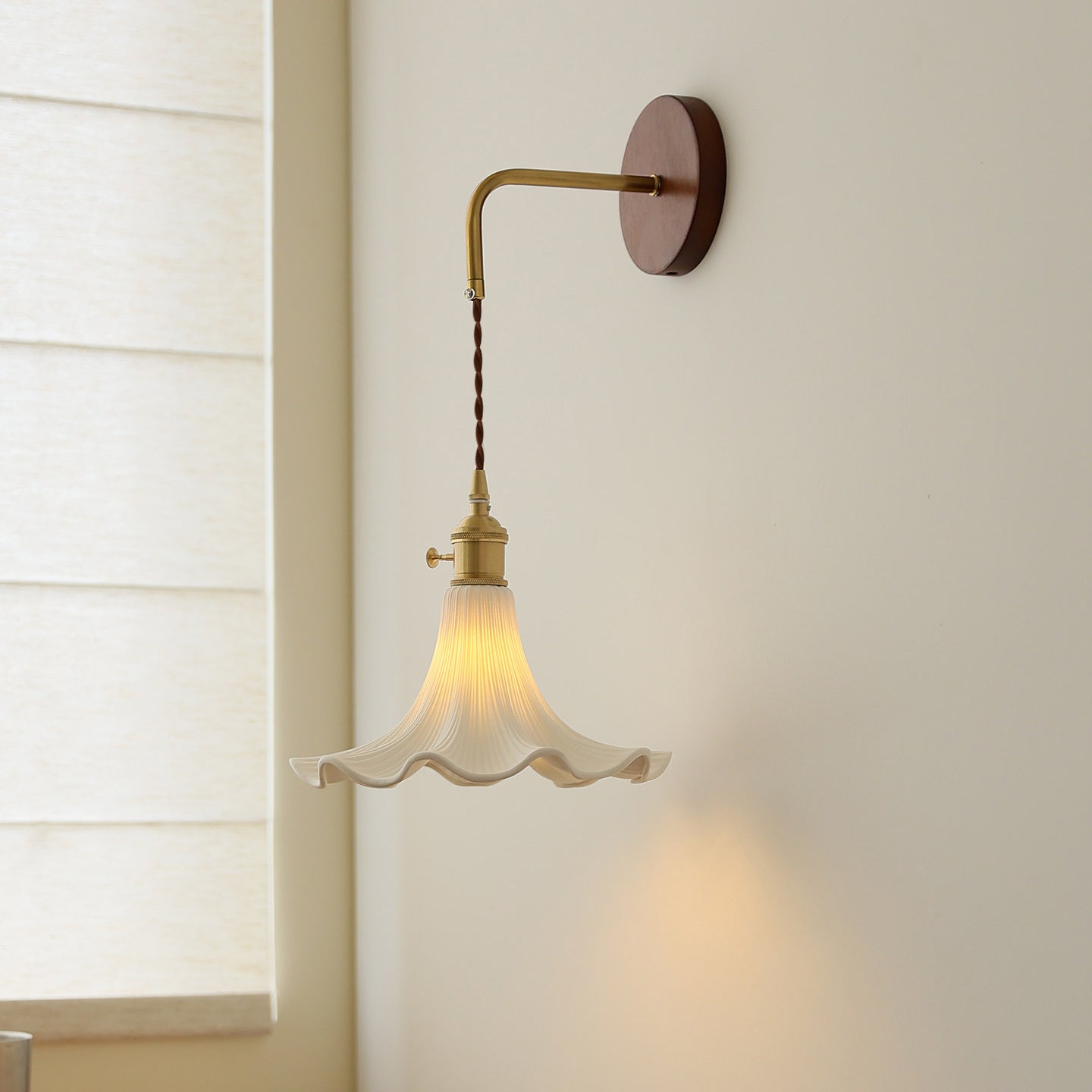 Scalloped Ceramic Drop Wall Sconce