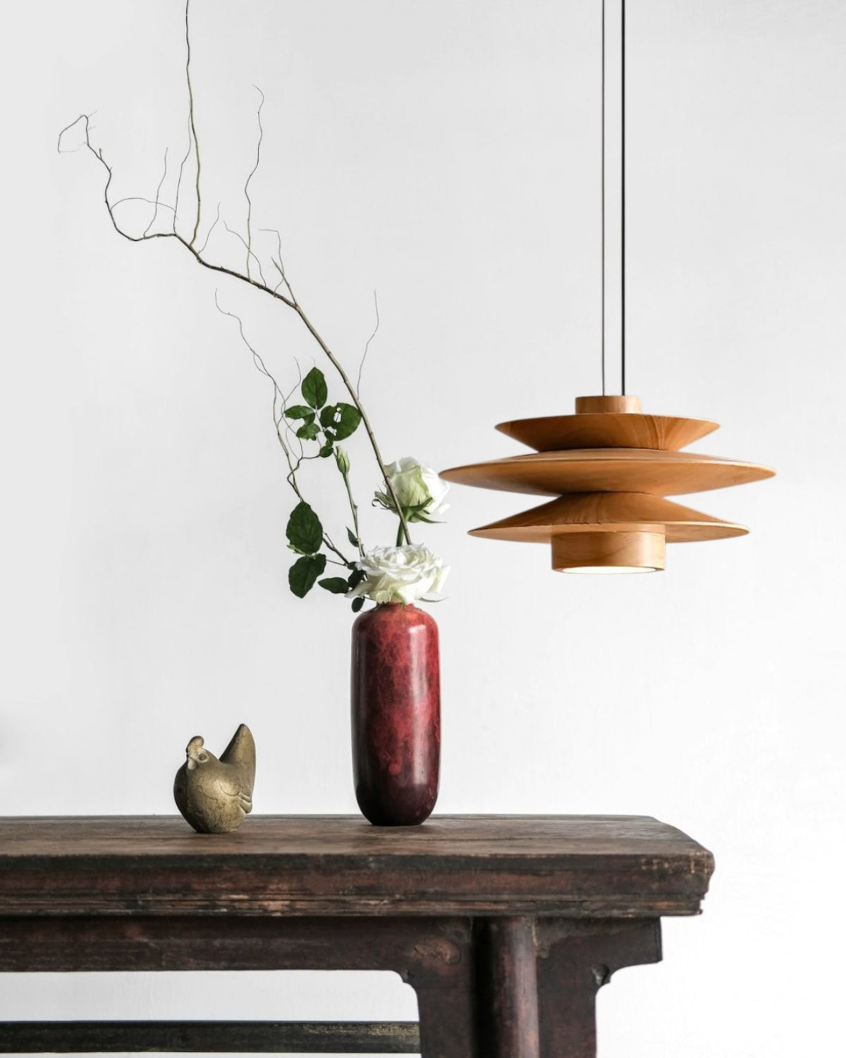 DesignWirbel: Pendant Light Wood – elegant tiered shape with warm light, decorative for lounge & bedroom