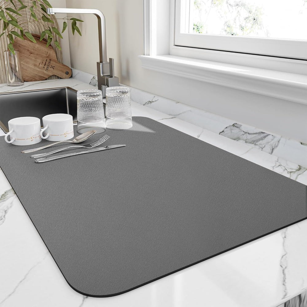 DryMat: Thin Kitchen Draining Mat Made of Diatomaceous Earth with High Moisture Absorption & Space-Saving Design – for Sink & Dish Rack