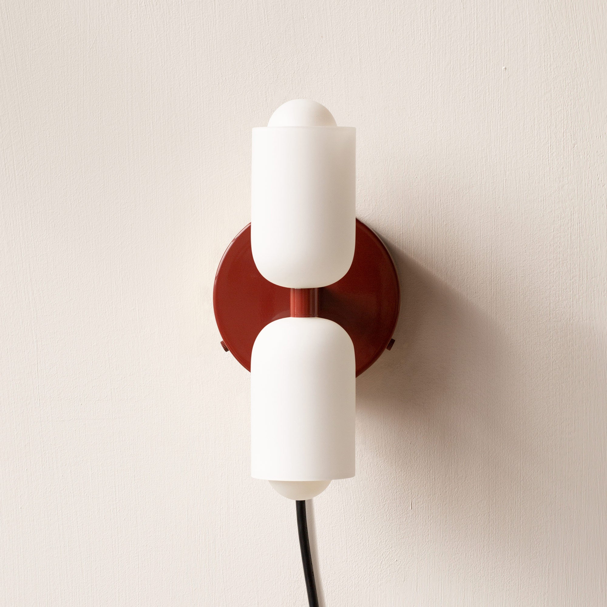 DuoLux: Modern LED Wall Light 2-Bulb – Stylish & Decorative for Living Room & Dining Room