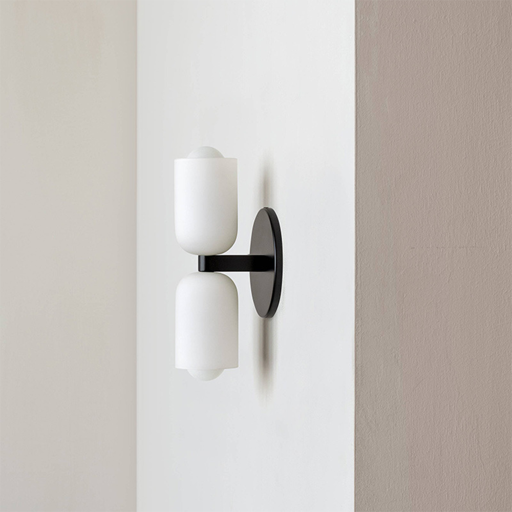 DuoLux: Modern LED Wall Light 2-Bulb – Stylish & Decorative for Living Room & Dining Room