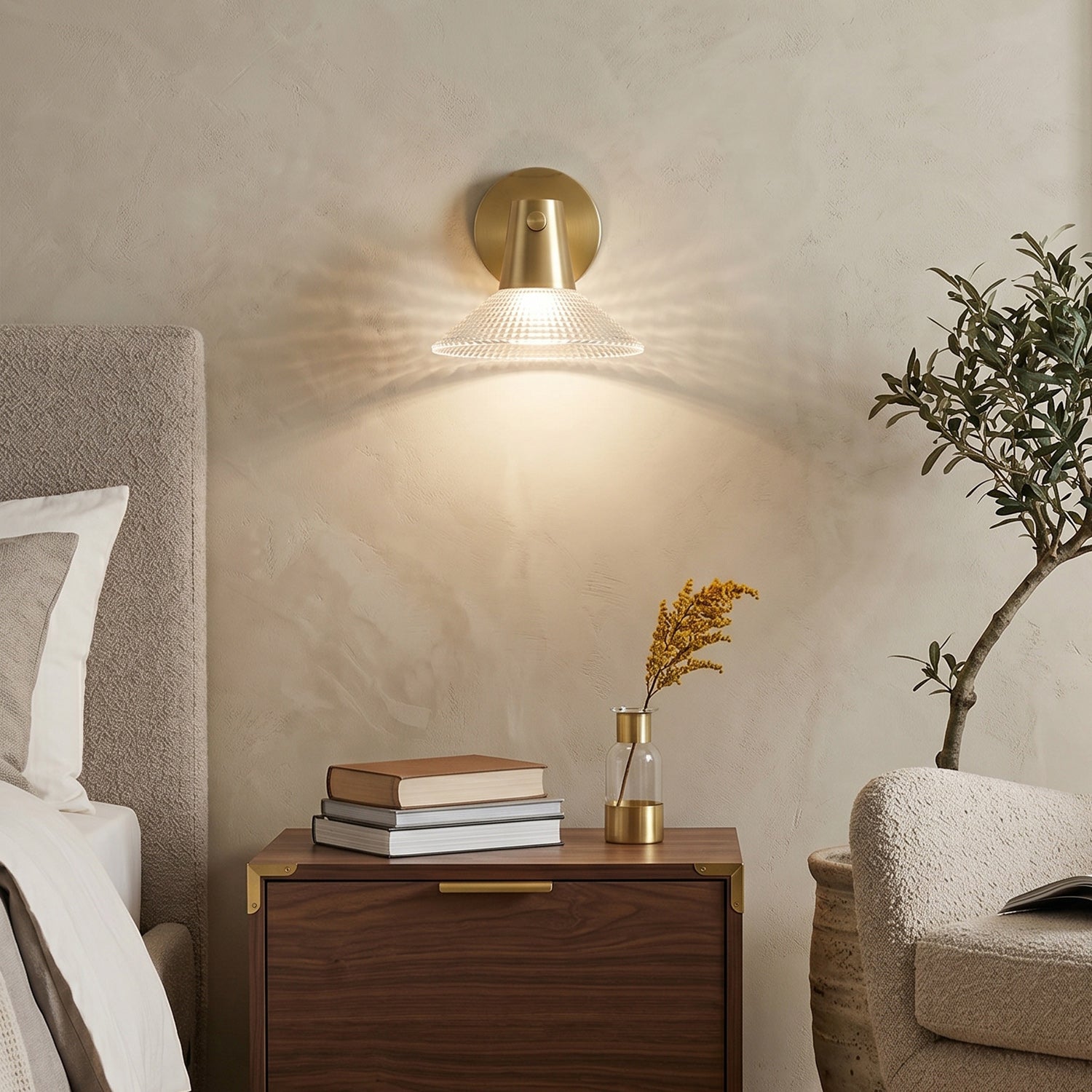 Ribbed Clear-Glass Wall Sconce — Brass