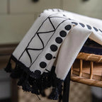 Elegant Fabric: Curtain with Embroidery & Tassels – Semi-Blackout & Modern for Living Areas