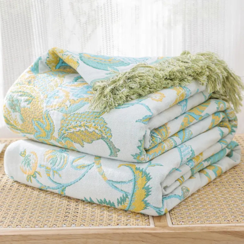 EleganceThread: Cotton Blankets with Floral Jacquard Structure & Decorative Tassel Design – for Sofa & Bed