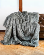 ÉliséFlaire: Plush Faux Fur Blanket with Extra Soft Surface & Warm Comfort – for Sofa & Bedroom