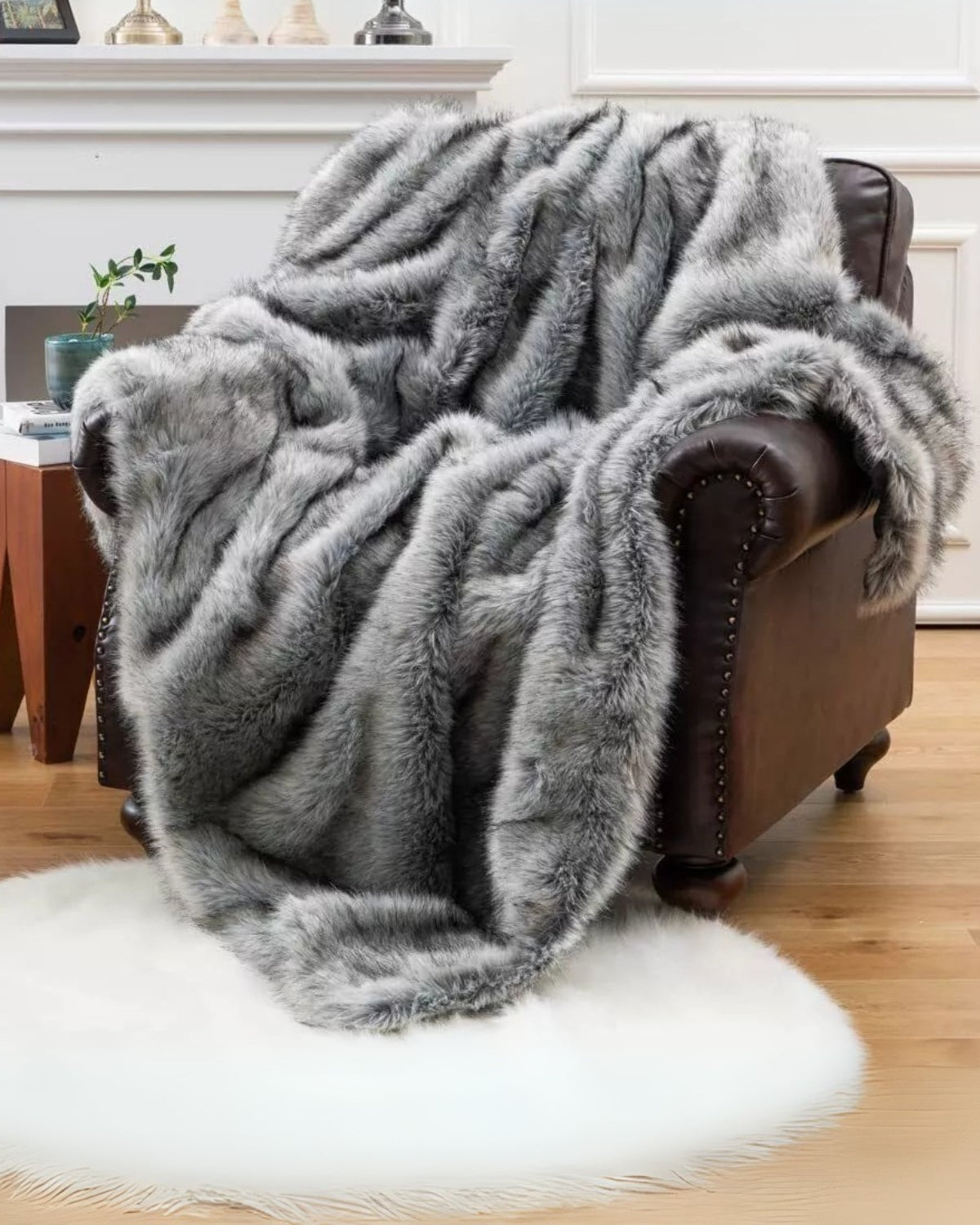 ÉliséFlaire: Plush Faux Fur Blanket with Extra Soft Surface & Warm Comfort – for Sofa & Bedroom