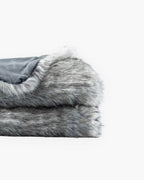 ÉliséFlaire: Plush Faux Fur Blanket with Extra Soft Surface & Warm Comfort – for Sofa & Bedroom